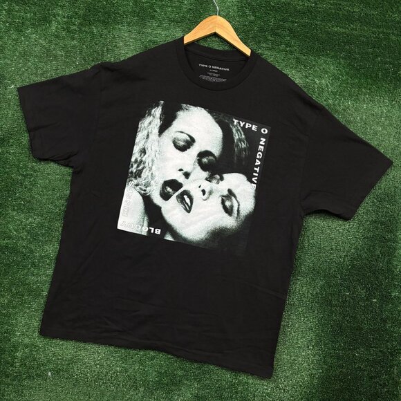 Type O Negative Bloody Kisses Gothic Metal Band T-Shirt Size Extra Large - Picture 3 of 4